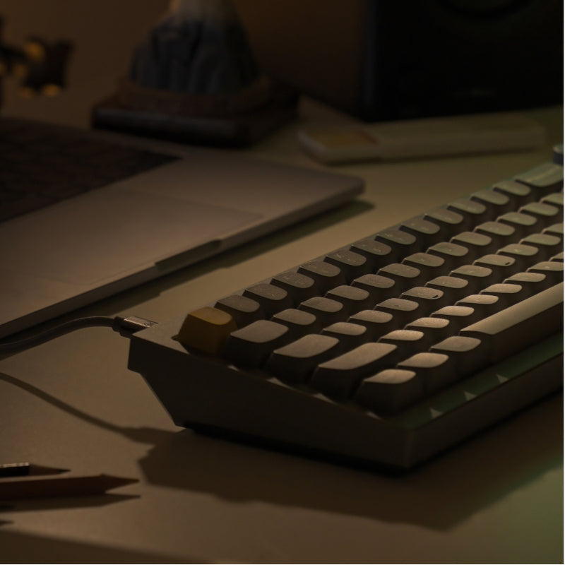 Keychron Q2 65% Red G Pro Switches Aluminium RGB Wired Keyboard - Grey